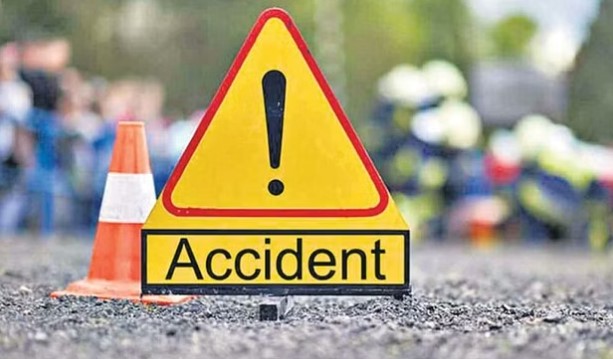 ऋषिकेश-बदरीनाथ राजमार्ग पर बाइक खाई में गिरी, एक की मौत, 02 घायल