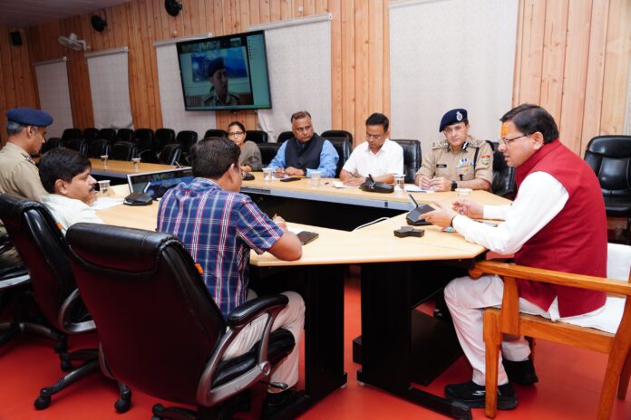 नैनीताल में फिर सड़कों पर उतरी भीड़, जमकर हो रहा प्रदर्शन, इधर सीएम धामी ने की उच्च स्तरीय बैठक