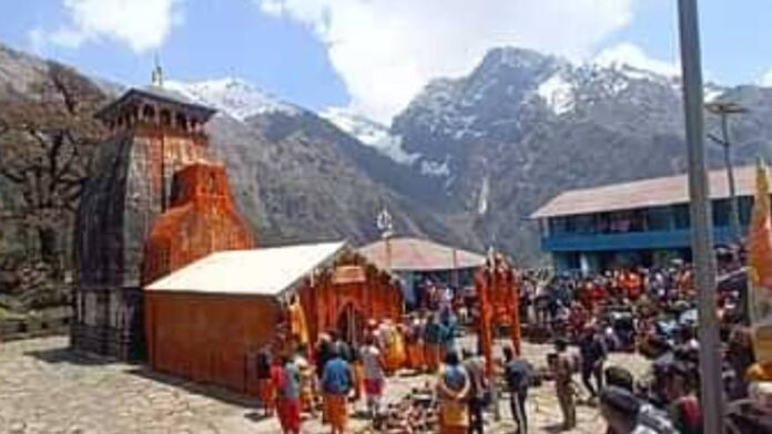 द्वितीय केदार श्री मद्महेश्वर जी के कपाट खुले, स्थानीय श्रद्धालु बने कपाट खुलने के साक्षी