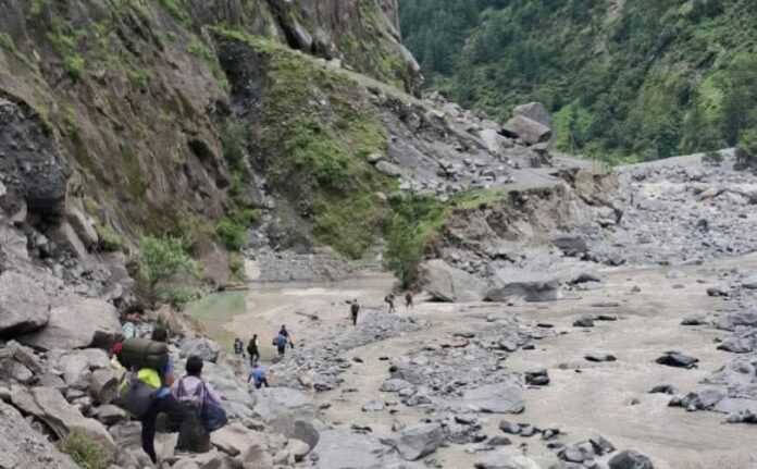 Uttarkashi Disaster: घना कोहरा एवं बादलों के कारण सेटेलाइट भी नहीं ले पा रहे सही तस्वीर