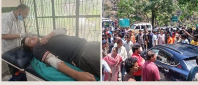 Chamoli: हेमकुंड यात्रा से लौट रहे श्रद्धालुओं और स्थानीय लोगों में मारपीट, धारदार हथियार चले, कई घायल